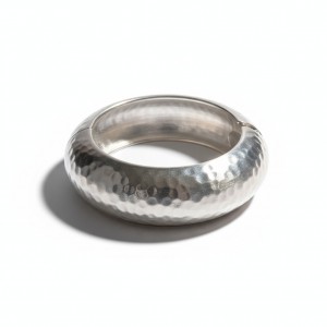 Ασημί βραχιόλι