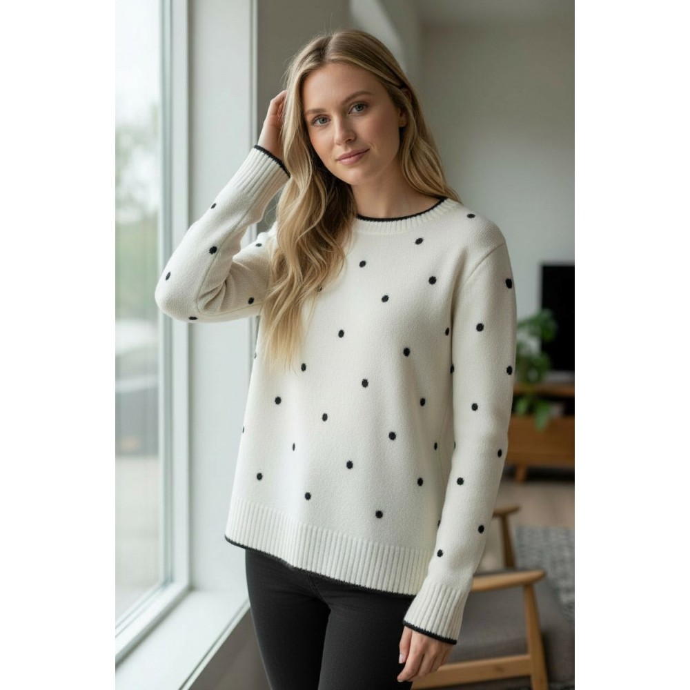 Μπλούζα πλεχτή  με  κέντημα μαύρο πουά